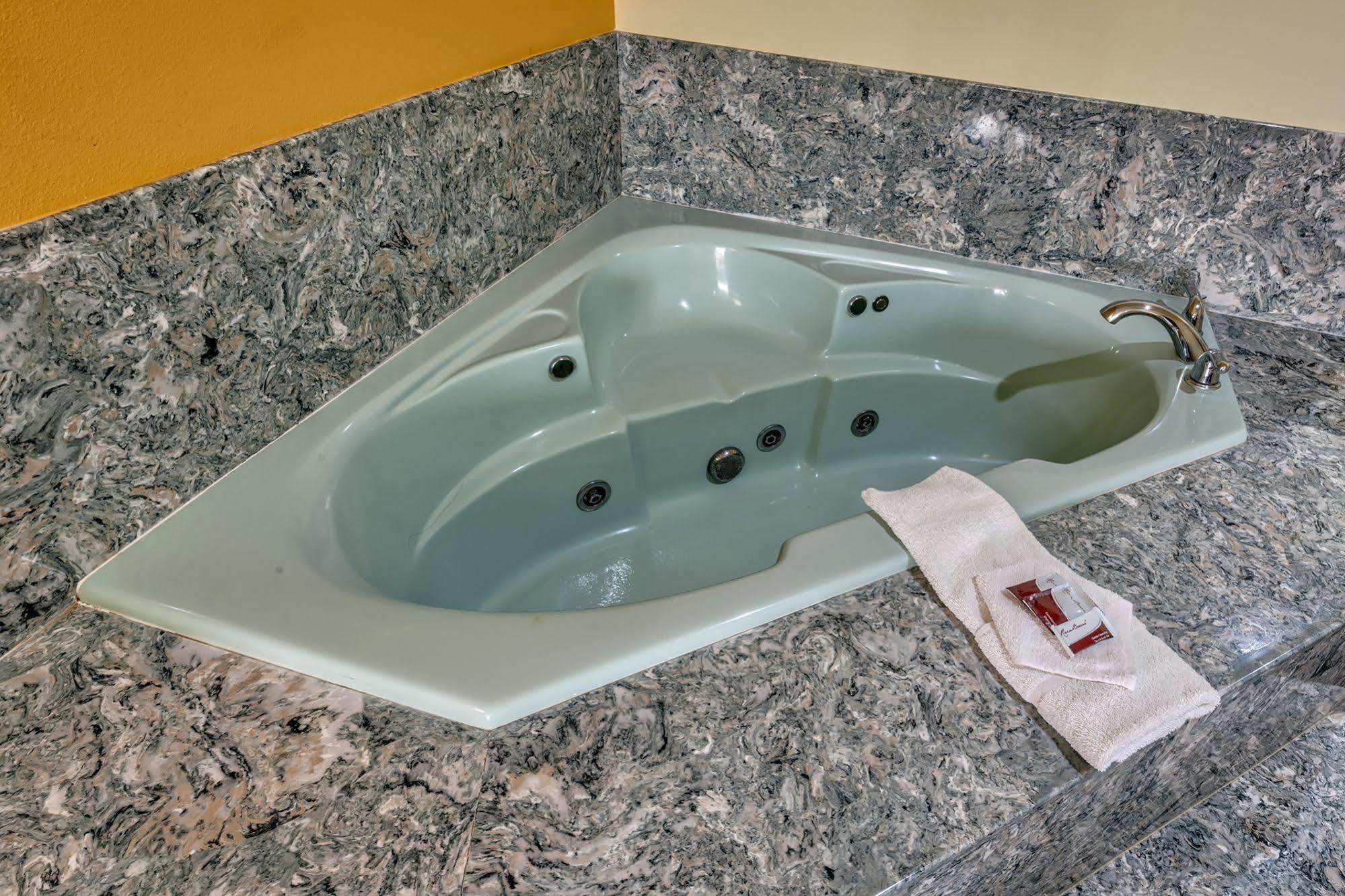 Quality Inn Brownsville Extérieur photo